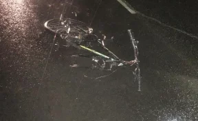 В Кузбассе велосипедист попал в больницу после наезда автомобиля