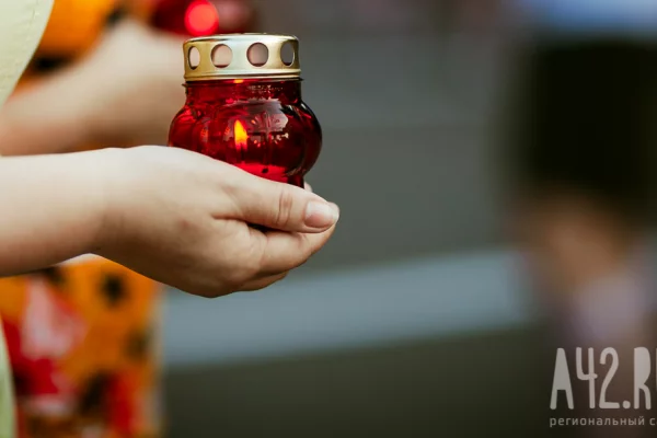 В Индонезии под завалами рухнувшей школы-интерната погибли 67 человек