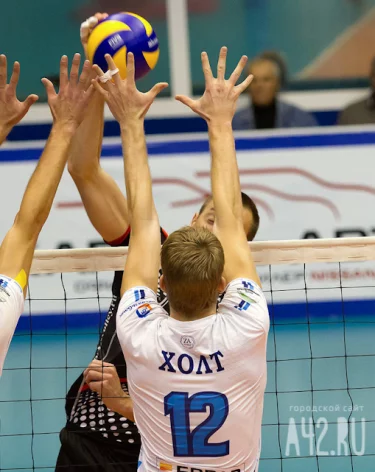 Волейболисты кемеровского «Кузбасса» проиграли 7 матч подряд в чемпионате России