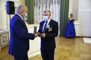Фото: Губернатор Кузбасса вручил награды шахтёрам 5