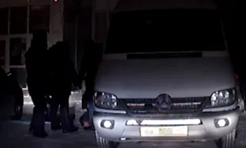 Фото: Кузбассовец ограбил магазин и спрятался от полиции под машиной 1