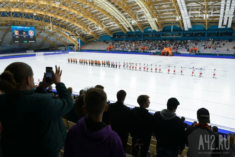 Фото: «Кузбасс» против «Енисея»: как проходит Кубок России по хоккею с мячом 27