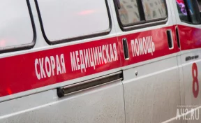 В Новокузнецке прохожий устроил конфликт с бригадой скорой помощи
