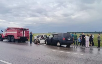 Фото: На Алтае в ДТП погибли трое детей и трое взрослых 1
