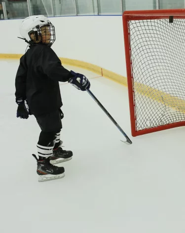 В Прокопьевске юные хоккеисты остались без ледовой арены: родители просят губернатора помочь