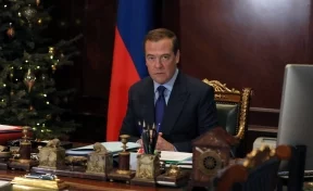 Медведев назвал блокировку Трампа в соцсетях «оголтелой цензурой» 