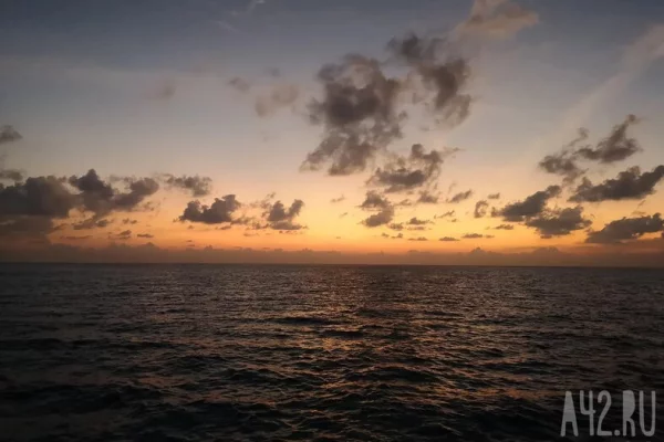 Rai: у берегов Лампедузы дрейфует российский танкер, экипажа на борту нет