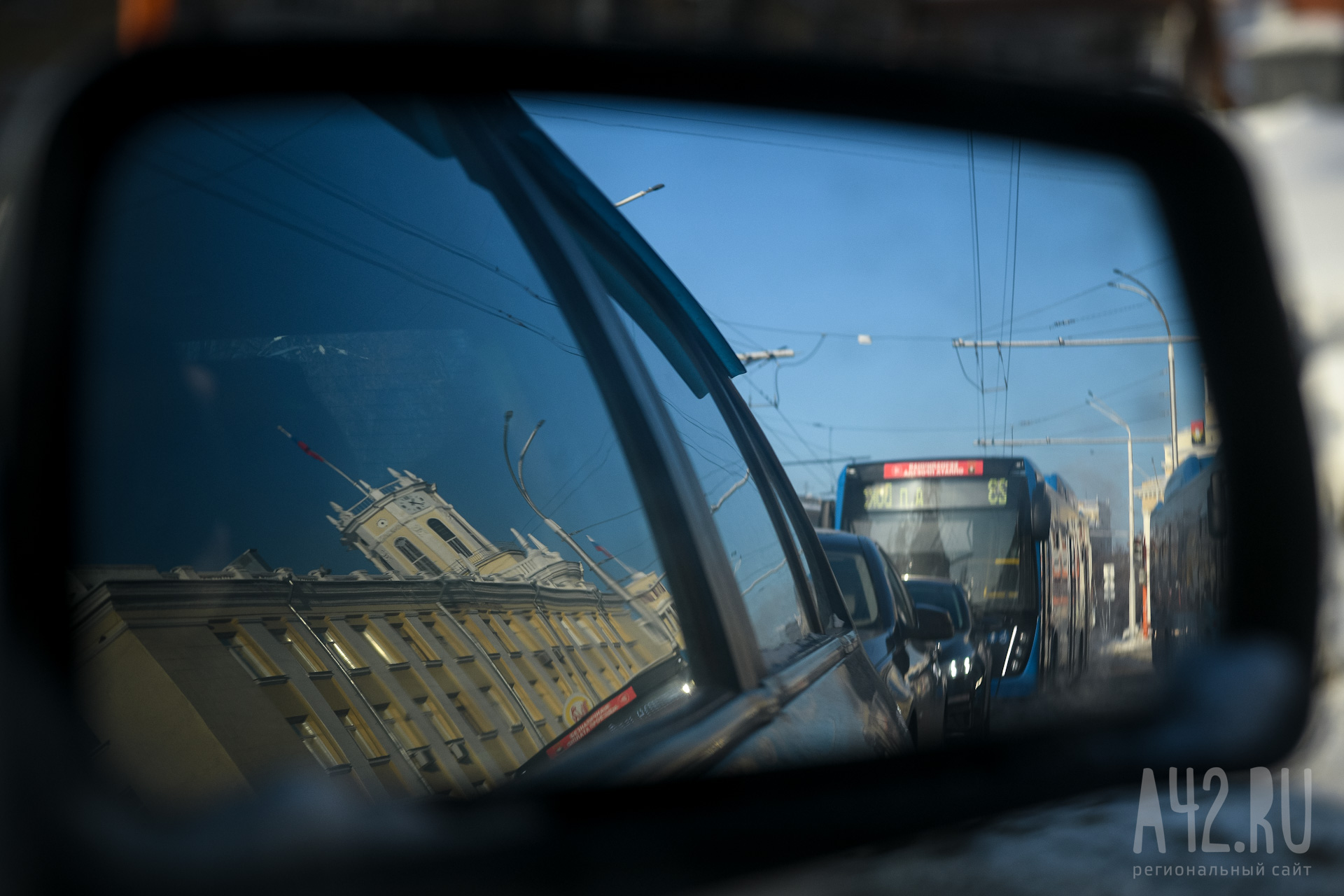 Власти Кемерова ищут перевозчиков для двух популярных автобусных маршрутов