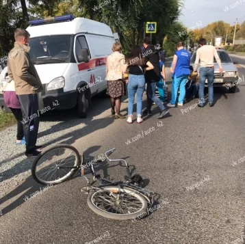 Фото: На Красной Горке в Кемерове машина сбила ребёнка с велосипедом 1