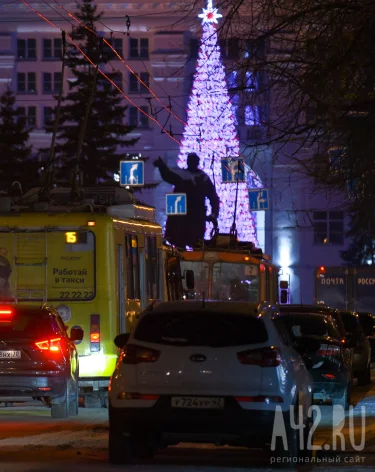 Власти Кемерова рассказали, как будет работать общественный транспорт на новогодних каникулах