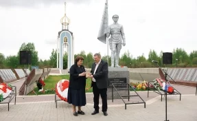 В Кузбасс привезли землю с мест захоронений бойцов ВОВ
