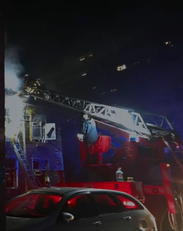 До четырёх увеличилось число погибших при пожаре в жилом доме в Новосибирске