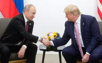 Фото: Владимир Путин и Дональд Трамп обсудили ситуацию с коронавирусом в мире 1