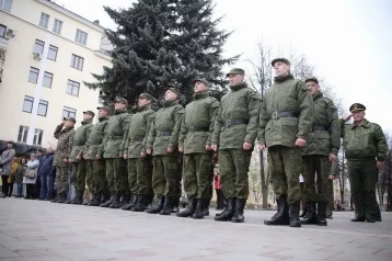 Фото: Кузбасские призывники отправились на службу в Президентский полк 1