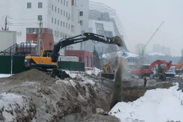 Фото: В Кемерове на улице Мичурина начали укладывать ливневую канализацию 4