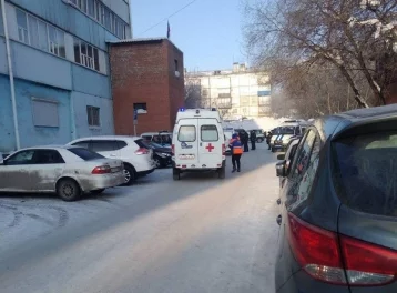 Фото: В Кузбассе из судов эвакуировали людей 1