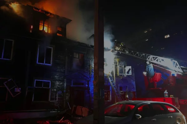 До четырёх увеличилось число погибших при пожаре в жилом доме в Новосибирске