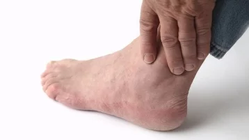 Фото: Житель Франции обнаружил фотографию своей ампутированной ноги на пачке сигарет 1