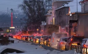 «Ничосе! Снег!»: кемеровчане снова шутят в утренних 9-балльных пробках