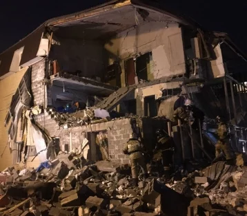 Фото: Число жертв взрыва газа в жилом доме в Красноярске увеличилось  1