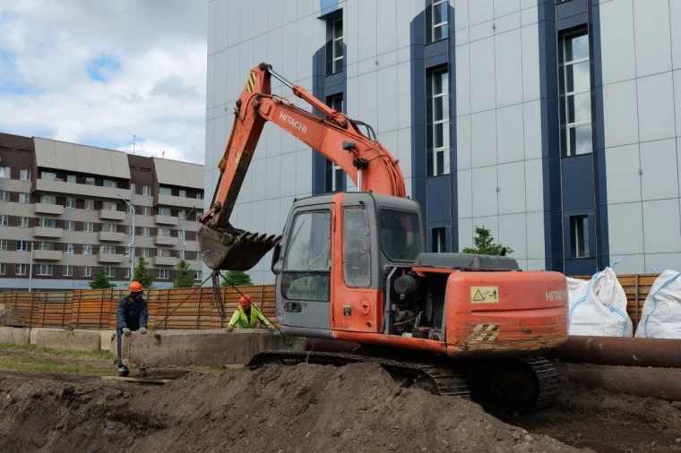 Фото: Мэр Кемерова показал, как идёт реконструкция ливневой системы на улице Мичурина  8