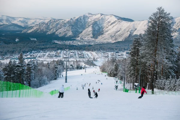 «Манжерок» в ритме зимы: на алтайском курорте Сбера стартовал горнолыжный сезон