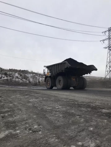 Фото: У кузбасской угольной компании арестовали самосвалы стоимостью 6 миллионов 1