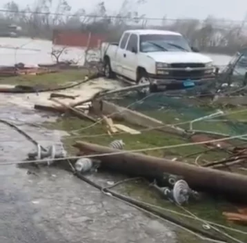 Фото: В Сети появились видео разрушений от урагана «Дориан» на Багамах 1