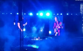 Metallica взорвала «Лужники», исполнив «Группу крови» Цоя 