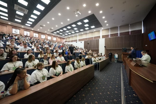 В Кемерове стартовал Всероссийский форум молодых педагогов «Просвят»