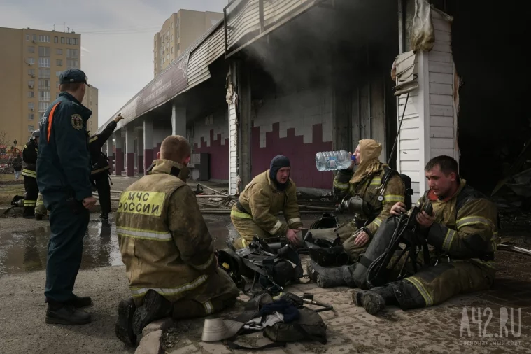 Фото: «Горящие» выходные: пожары в Кемерове 26