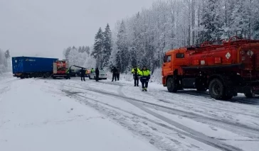 Фото: В Карелии 3 человека погибли в массовом ДТП с бензовозом 1