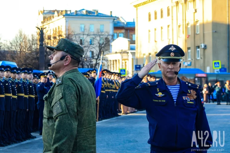 Фото: В Кемерове прошлая первая репетиция торжественного марша ко Дню Победы-2026 70
