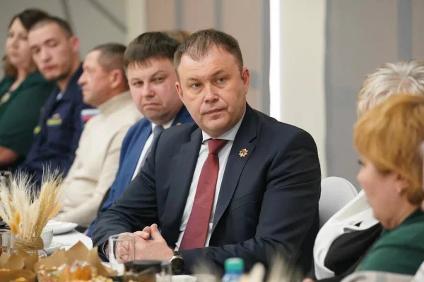 Илья Середюк похвалил Кемеровский округ за высокие темпы развития