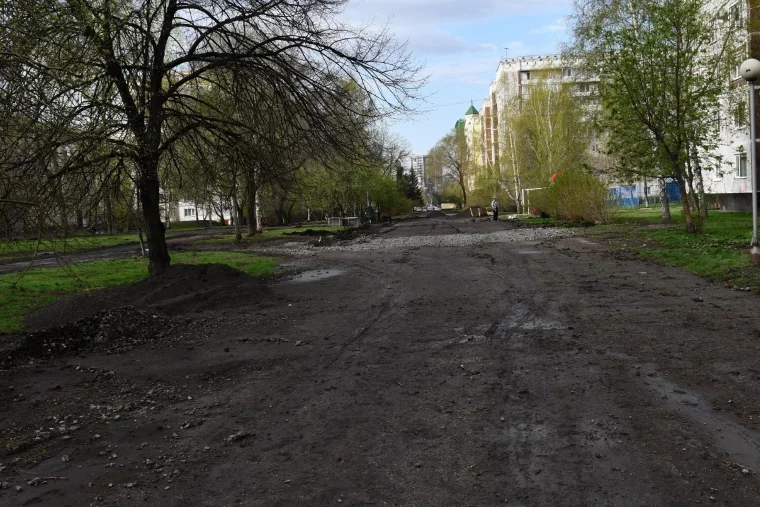 Фото: В Новокузнецке начали ремонтировать сквер «50 лет Центральному району» 3