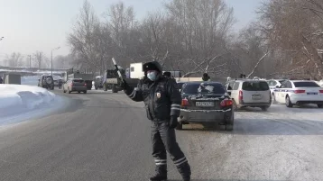 Фото: Сотрудники ГИБДД в Новокузнецке за день выявили 170 нарушителей ПДД 1