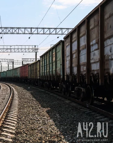 В Кузбассе составитель поездов погиб во время работ на железной дороге