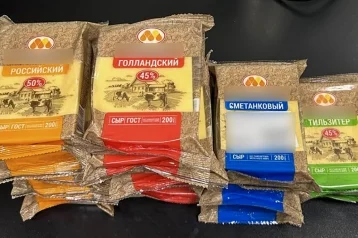 Фото: В Кузбассе мужчина вынес из магазина 19 кусков сыра 1