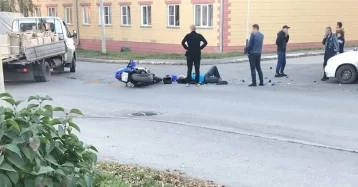 Фото: Последствия ДТП с мотоциклом в Кузбассе попали на видео 2
