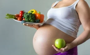 Врач оценила опасность вегенской диеты для беременных