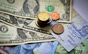 Центробанк расширил возможности продажи наличной валюты населению