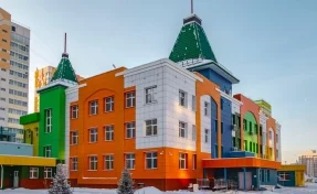 В Кемерове торжественно открыли новый детский сад с бассейном