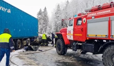 Фото: В Карелии 3 человека погибли в массовом ДТП с бензовозом 2