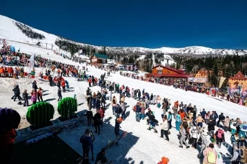 Фото: Стало известно, сколько полицейских охраняли порядок на открытии горнолыжного сезона в Шерегеше  1