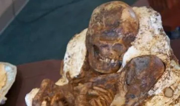 Фото: На Тайване найдены мумии матери и младенца, принесённых в жертву 1