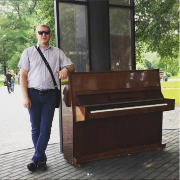 Фото: На месте сожжённого пианино в Новокузнецке появилось новое 1