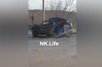 Фото: Последствия серьёзного ДТП с автокраном в Новокузнецке попали на видео 1