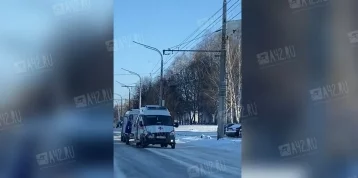 Фото: Скорая с пациентом в машине попала в ДТП в Новокузнецке 1