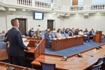 Фото: В Кемерове депутаты продлили меры социальной поддержки 1