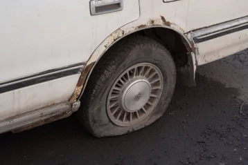 Фото: Власти Кемерова начали эвакуировать брошенные автомобили 2